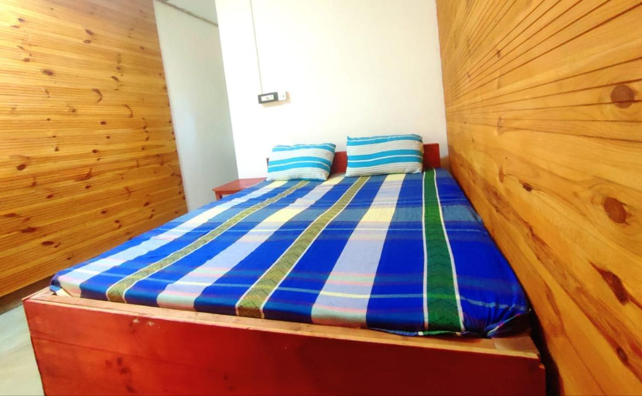 Walkers Hostel Trincomalee Exterior foto